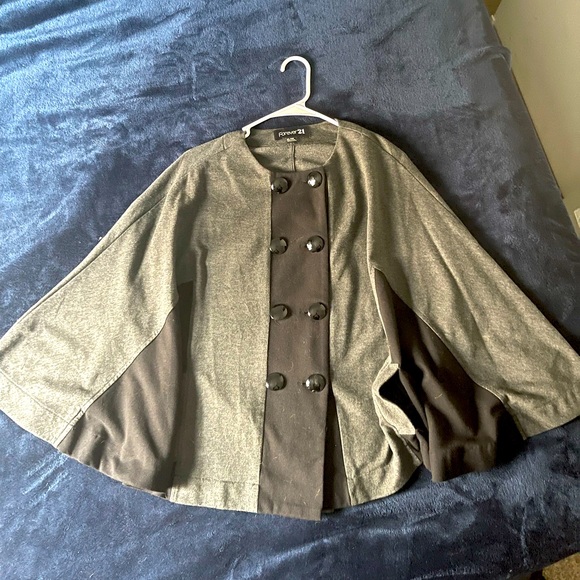 Forever 21 Cape Jacket with pockets - Picture 1 of 5
